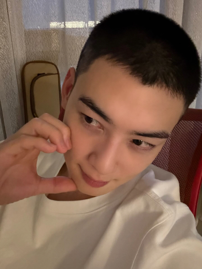 '살려줘'…차은우, 입대後 SOS? 톱★도 쉽지 않은 군생활 고백