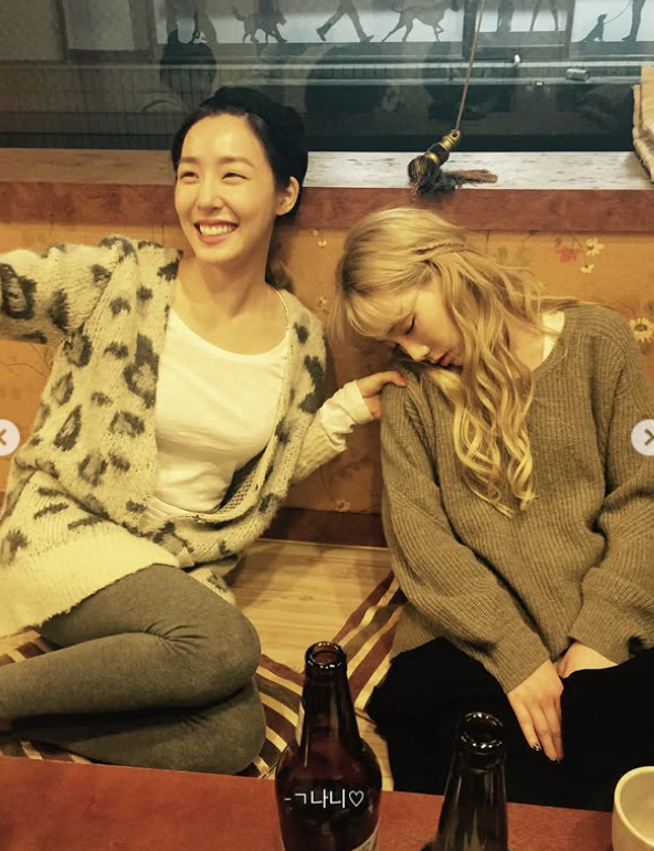 "다시 뭉친 소녀시대" 태연이 공개한 '18주년 완전체' 비하인드