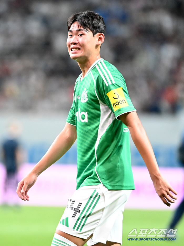 'HERE WE GO'급 확인 완료! '韓 축구 레전드' 손흥민 후계자 등장 예고...