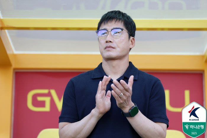 [단독]"아사니는 지워버려" 아이슬란드서 온 196cm FW 프리드욘손,…