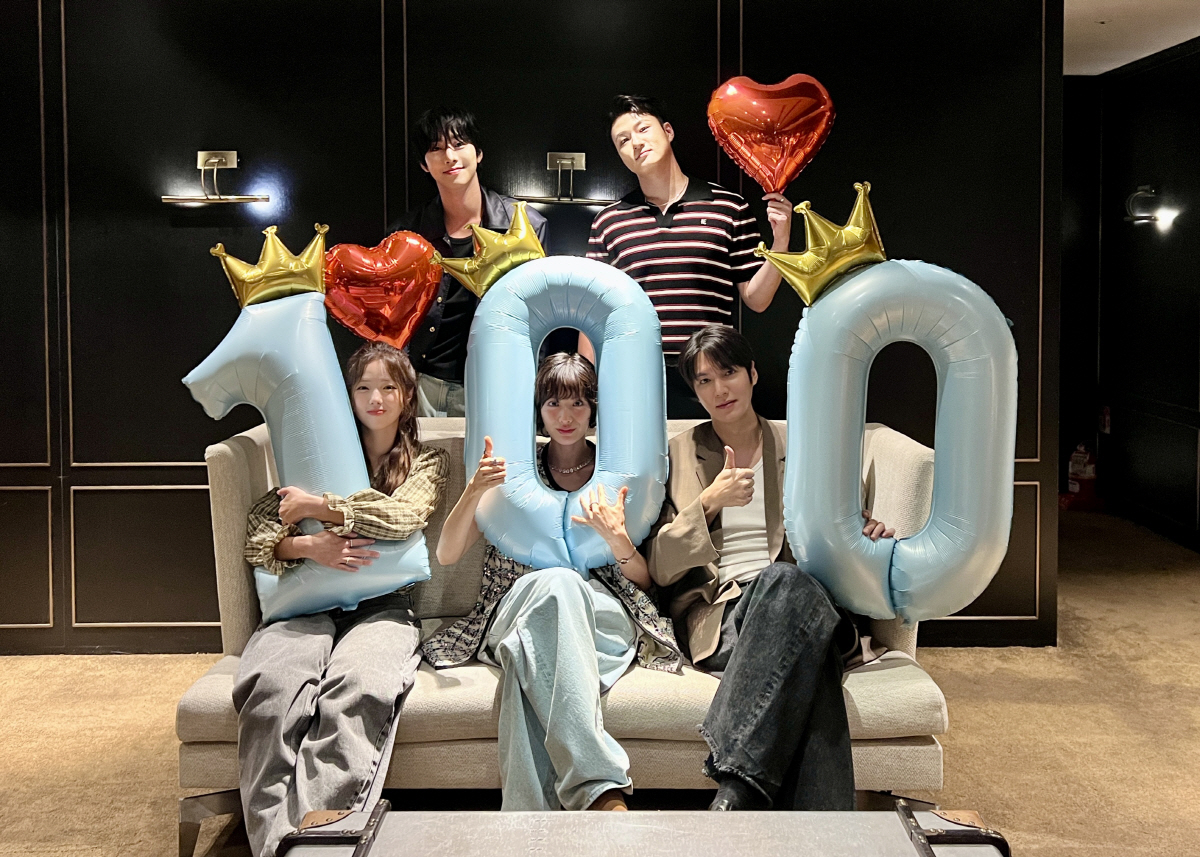 [공식] 느리지만 의미 있게 '전독시'..14일 만에 100만 터치다운