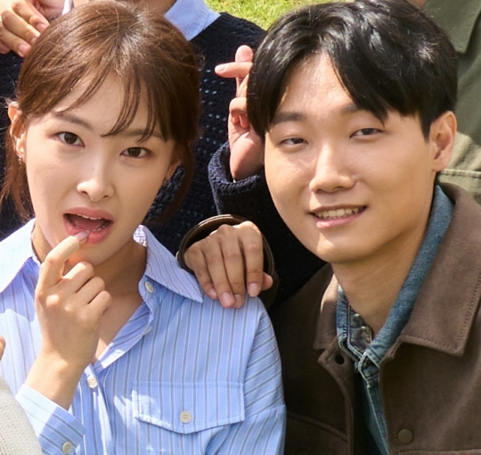 '지연과 결별' 정목 "배려를 핑계로 한 행동이 상처 줘..불편함 드려 …