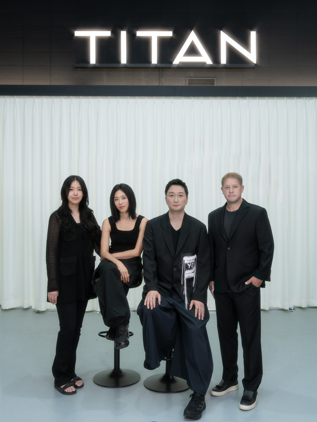 [SC현장]美서 시작한 K팝 도전장…타이탄 콘텐츠, '1호 걸그룹' 앳하…