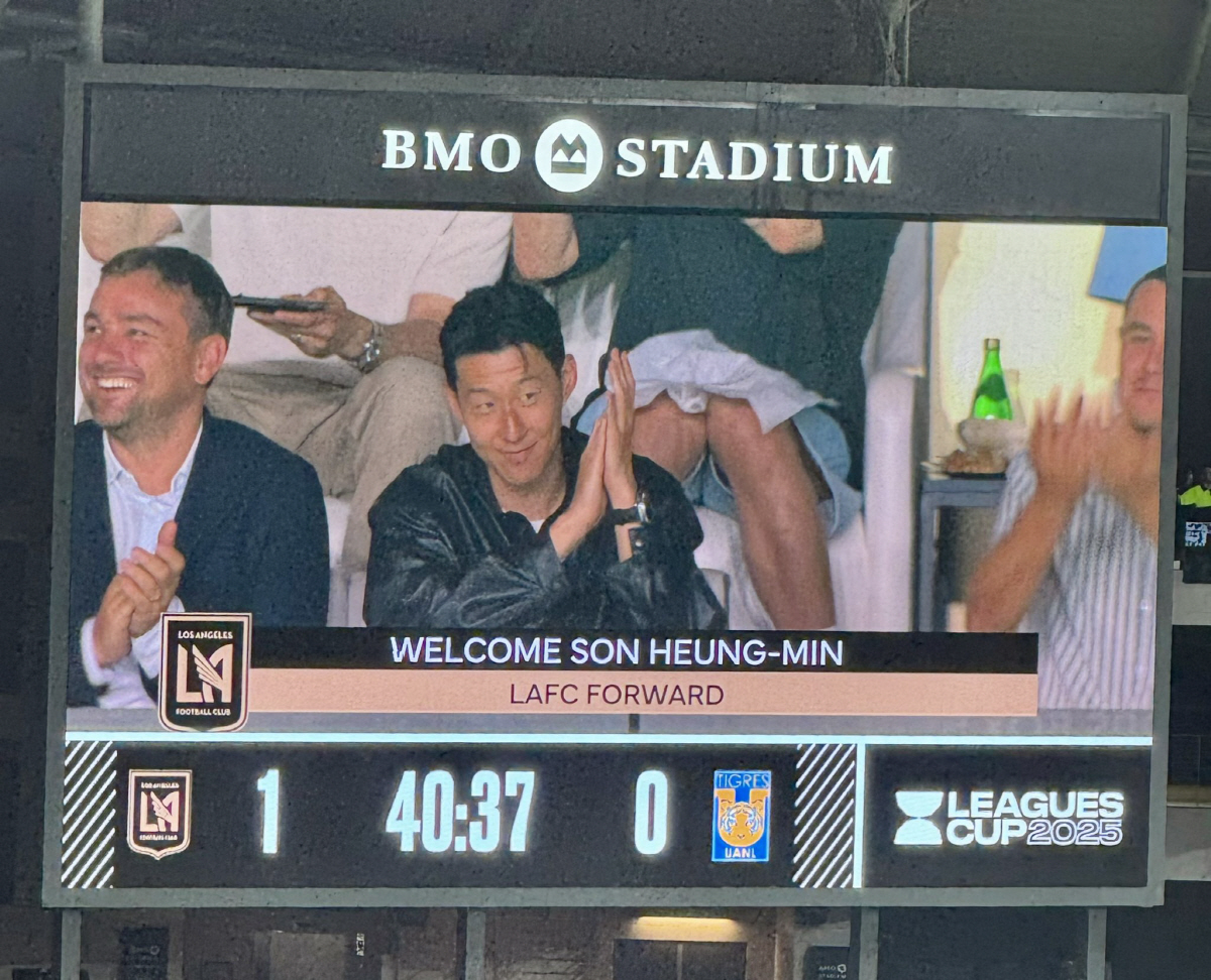 'LAFC FORWARD' 오피셜 보다 빠른 '전광판피셜'...손흥민, …