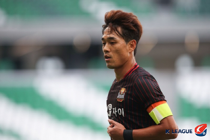 "韓 스트라이커 박주영, 아스널 가장 큰 실패 사례" 일본의 이상한 주목…