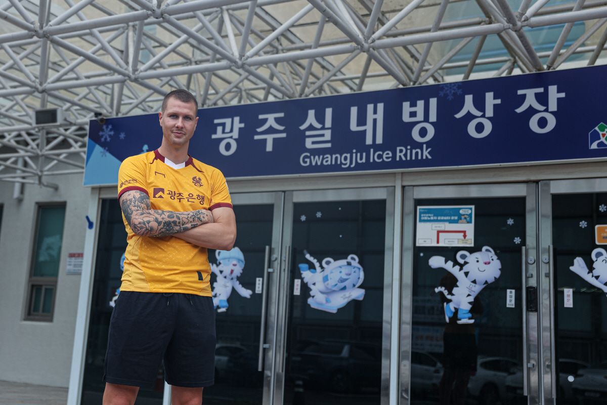 [오피셜]'K리그 첫 아이슬란드 출신 등장' 광주FC, 196cm FW …