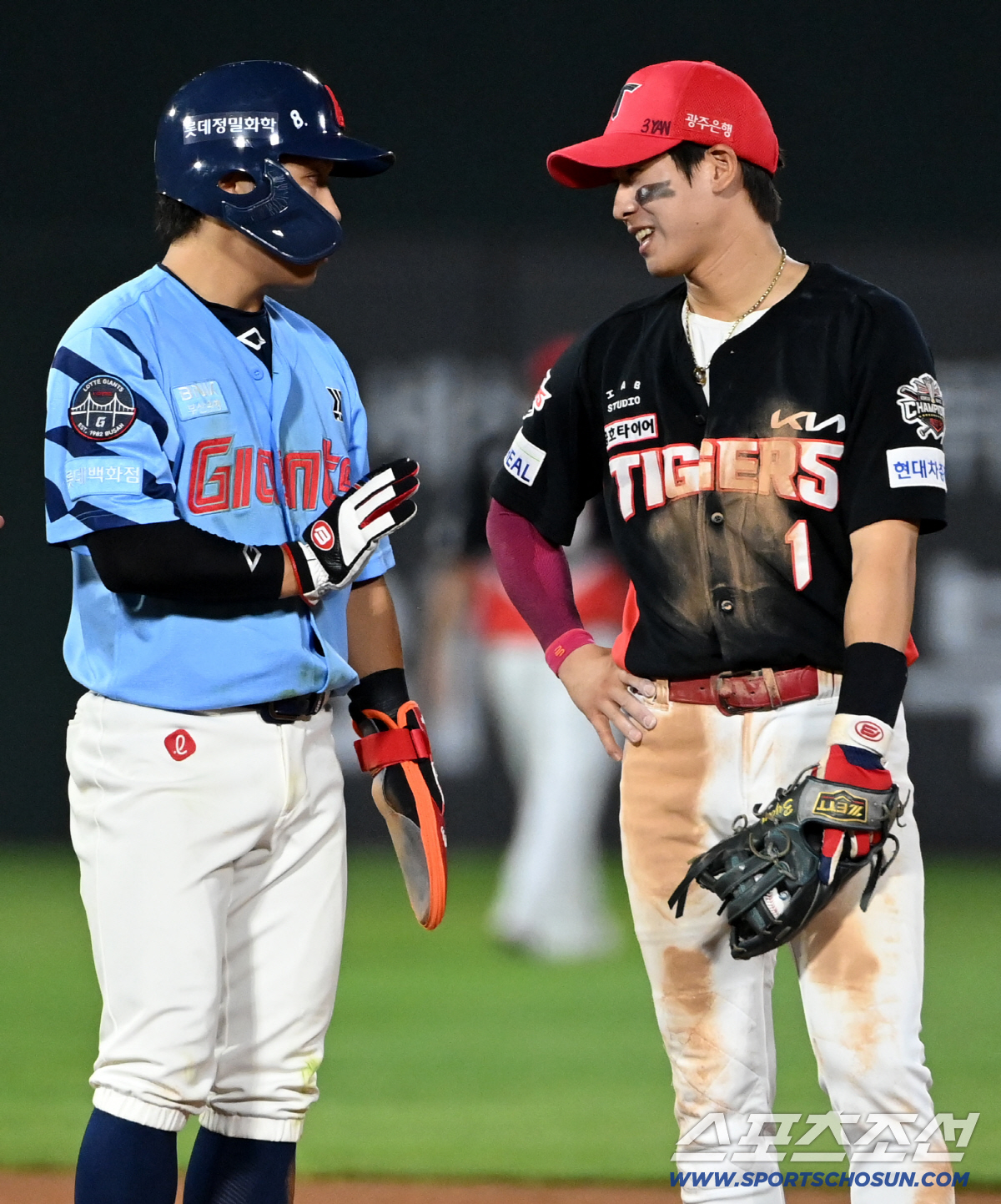 '가린거 아냐? 하던데로 했을 뿐' '승부욕 폭발' 박찬호-황성빈, 두 …