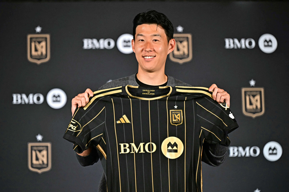 'LAFC의 새로운 7번' 손흥민 "0에서 출발해 레전드로 끝내고 싶다.…