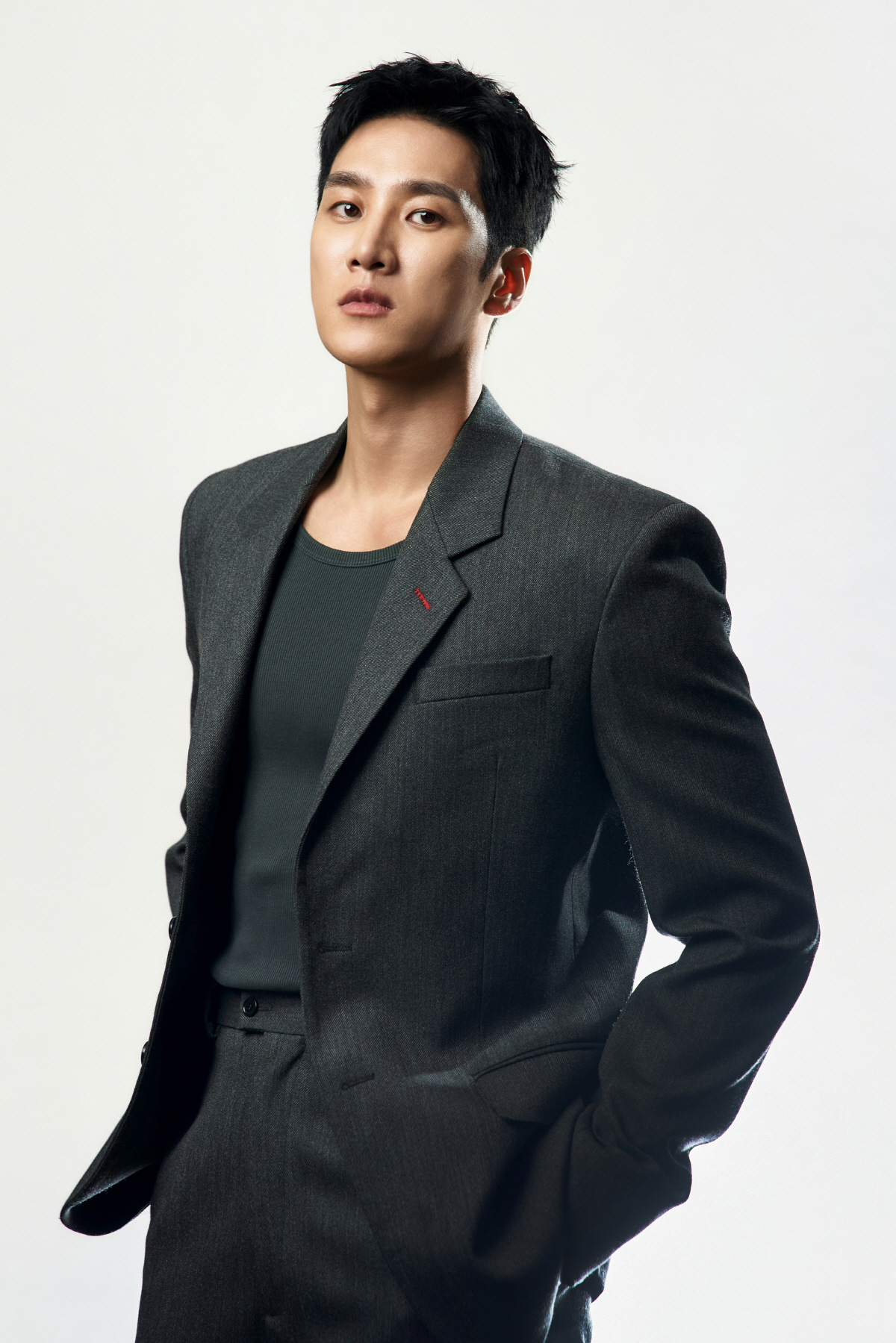 [SC인터뷰] "김선호 대타? 류승완 팬심으로 결정"…안보현, '악마가 …