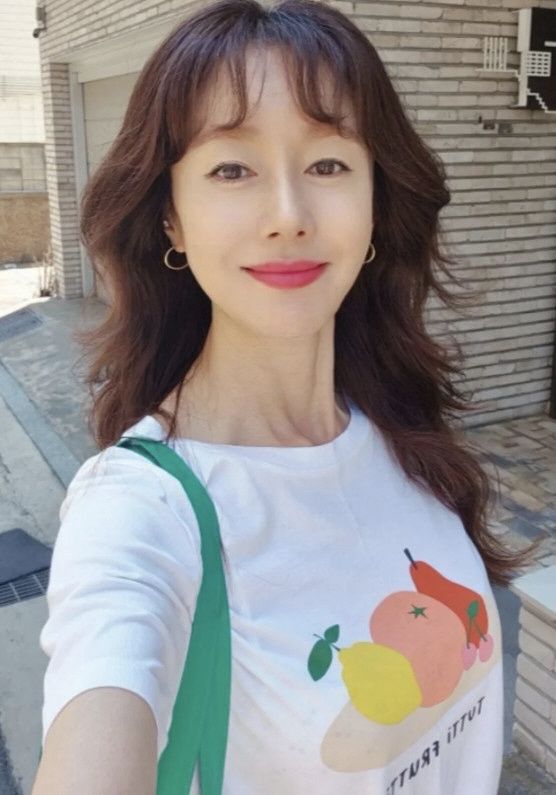 김지수, 9개월 살던 유럽 떠나 한국 왔다…'찐' 한식 먹고 행복