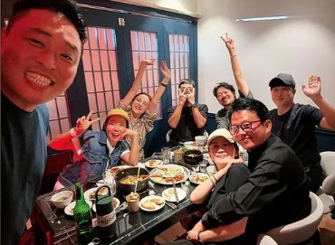 김지민♥김준호, 백허그로 전한 신혼의 행복…'달달 신혼 모먼트'