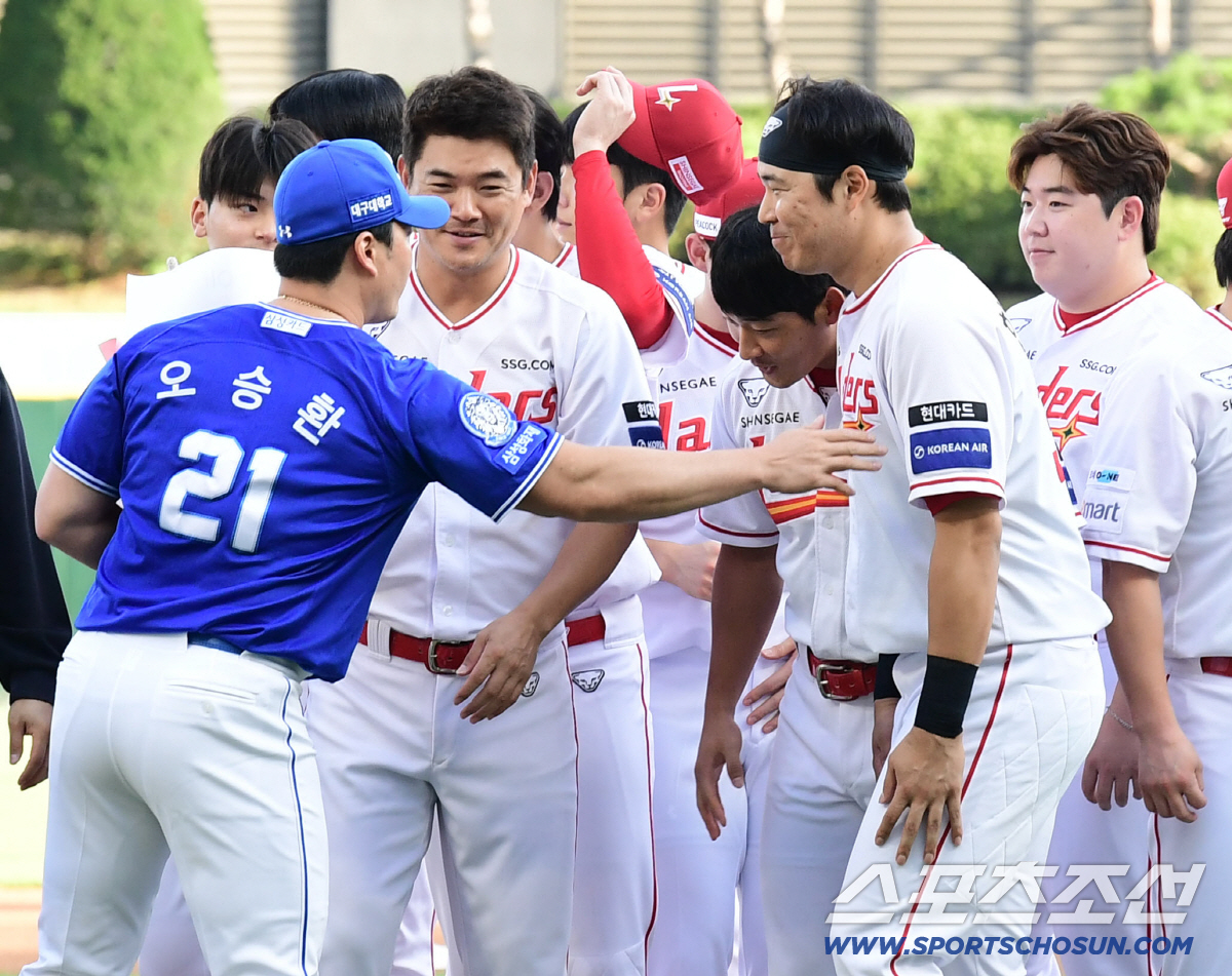 "김광현 이런 모습 정말 처음" 동경했던 선배 위해 선발 등판 당일 달려…