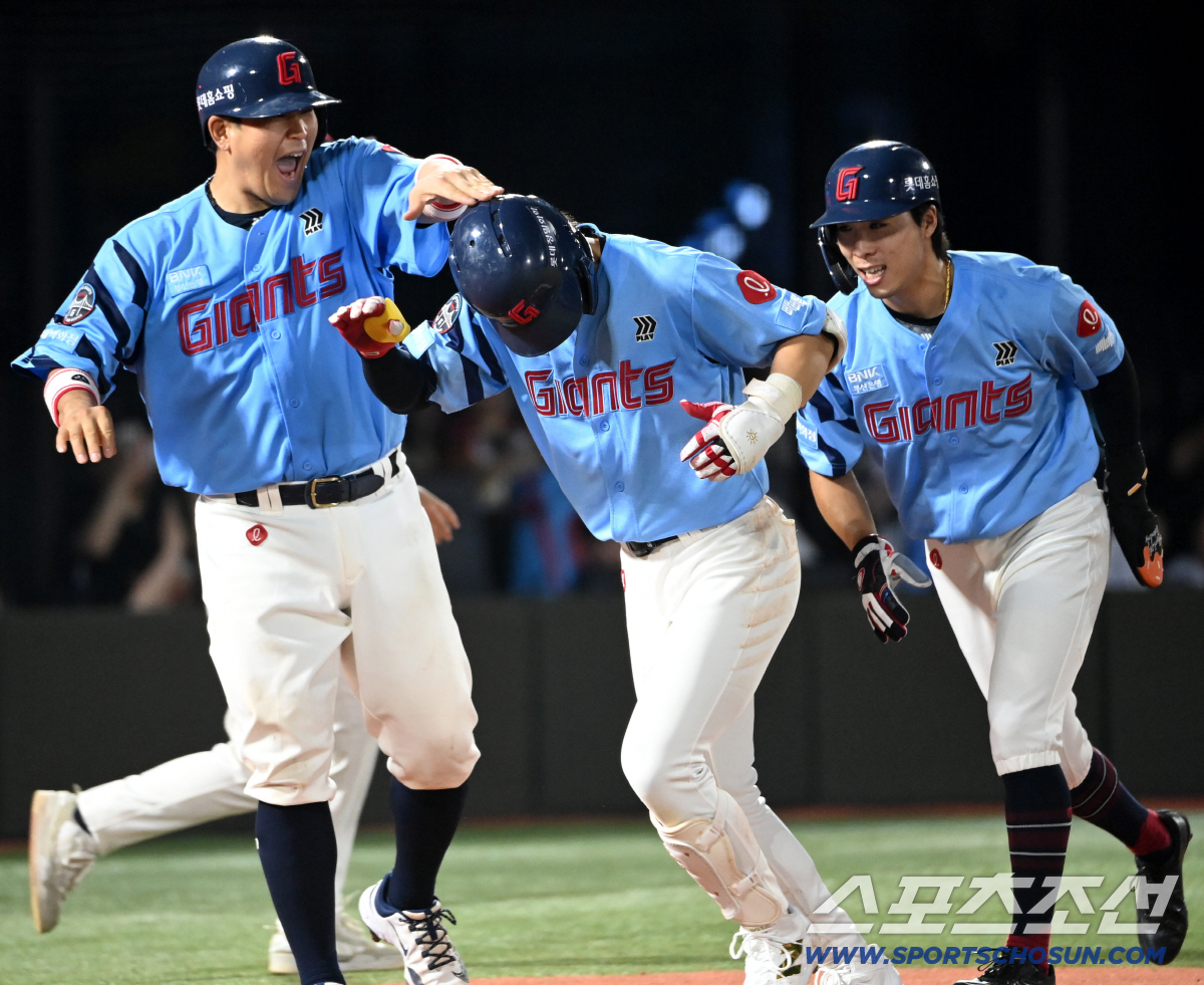 [포토] 유강남, 스리런 폭발 한태양 헬멧 가격