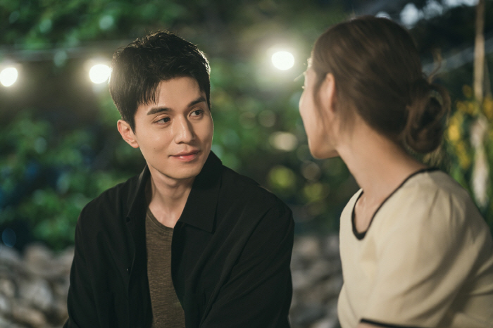 이동욱♥이성경 핑크빛, 단둘이 여행 떠났다..꿀 떨어지는 비주얼 커플 (착한사나이)