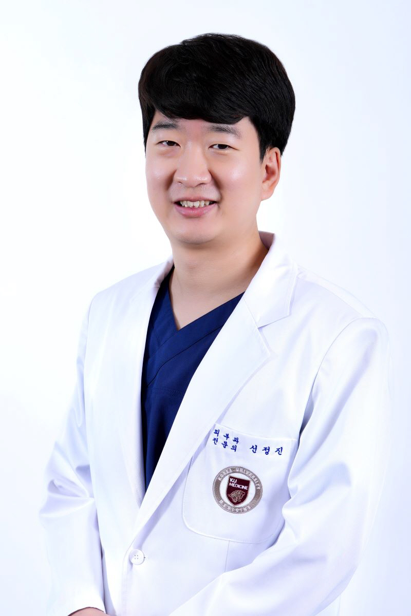 손톱 주변 물어뜯는 버릇, '조갑주위염' 주의…심하면 봉와직염으로 악화