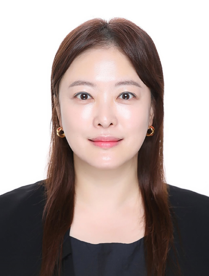 '김원효♥' 심진화, 새로 찍은 여권사진 공개..개그계 송혜교다운 '무결…
