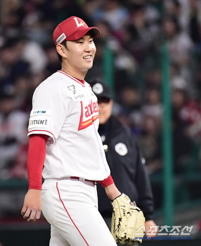 김광현 '깜짝' 이탈 → 복귀는 언제? 속타는 사령탑 "답하기 어려워…좀…