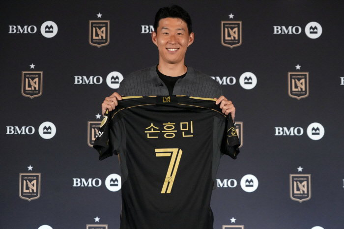 요리스만이 아니었네? LAFC 이적한 '호동생' 손흥민의 깜짝 고백 "메시 때문에 미국행 결심했어"