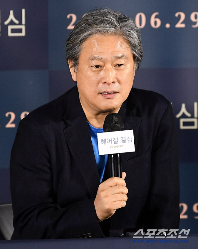 박찬욱, 美 작가조합서 제명..."파업 기간 규정 위반"