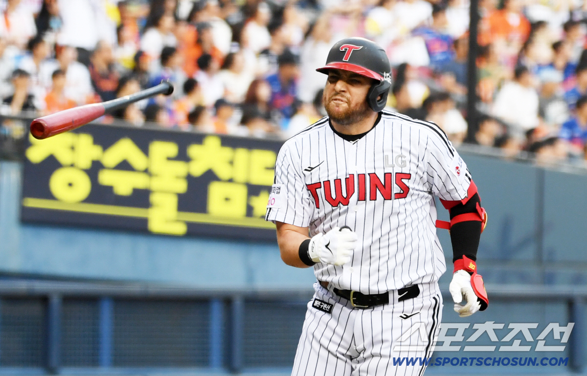 '맞대결 2연승→3G차 1위→독주 체제.' 오스틴 부상 복귀 첫 홈런+치…