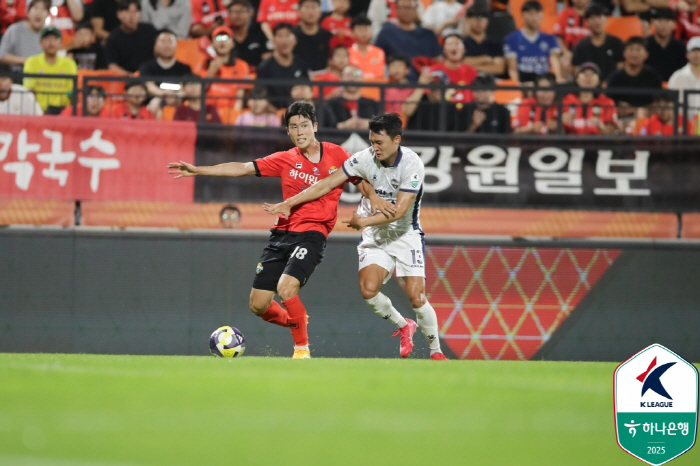 '치열한 공방전' 강원-김천, 0-0 무승부 '김천 2위 점프'[K리그1…