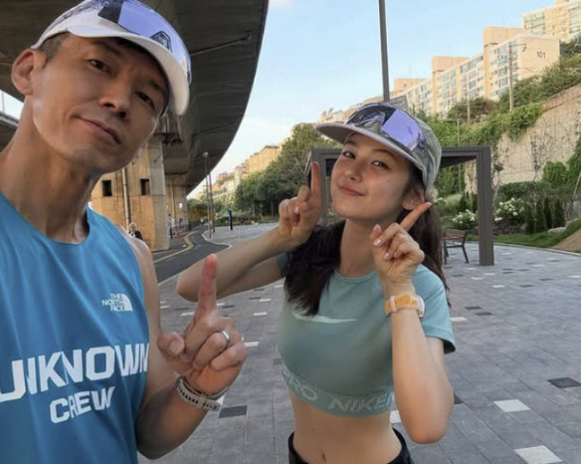 [SCin스타] 뉴진스 다니엘, 활동 막혔지만 마라톤으로 극복 "첫 10km 대회 정해졌다"