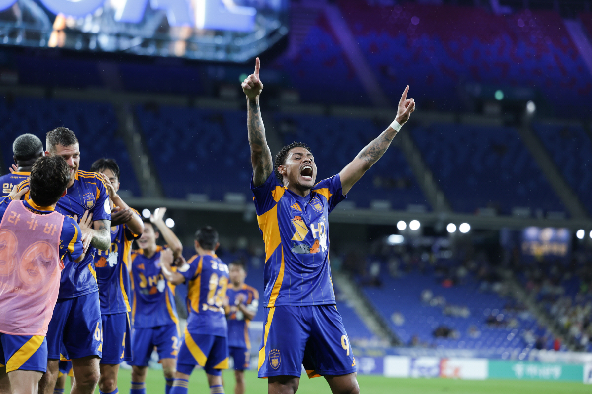 '때론 운도 실력' 4634일 복귀전→77일 만의 미소, 감독 교체→한숨…