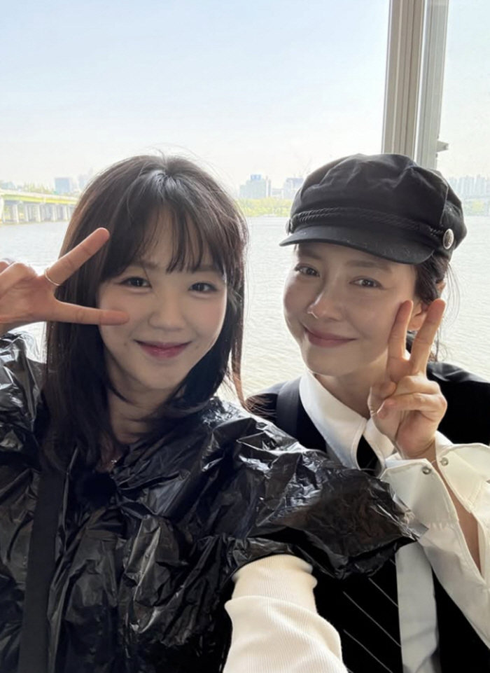 송지효, 초토화 된 빈접시 지예은 먹성에 또 감탄 "예니는 먹짱"[SCin스타]