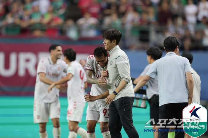 '4연승끝 통한의 1패"김은중 수원FC 감독"간절함X실수의 차이에서 승패…