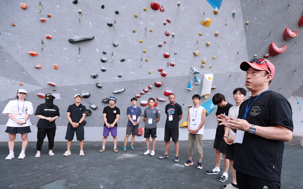 '이제 첫 홀드를 잡는다' 서울세계선수권 향해 손 뻗은 한국 파라클라이밍…