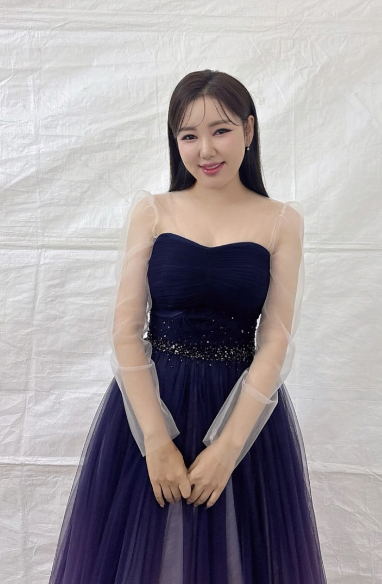 153cm 송가인, 키 170cm됐다..9등신 황금 비율
