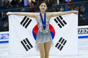 女 피겨 신지아, '시니어 데뷔전' 챌린저 대회서 동메달 획득