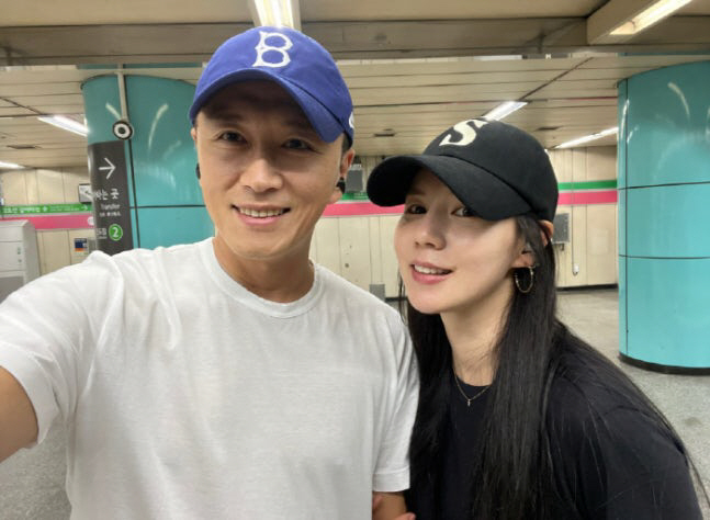 [SCin스타] ‘박시은♥’ 진태현, 팬들 향한 경고 “존경·닮고 싶다 …