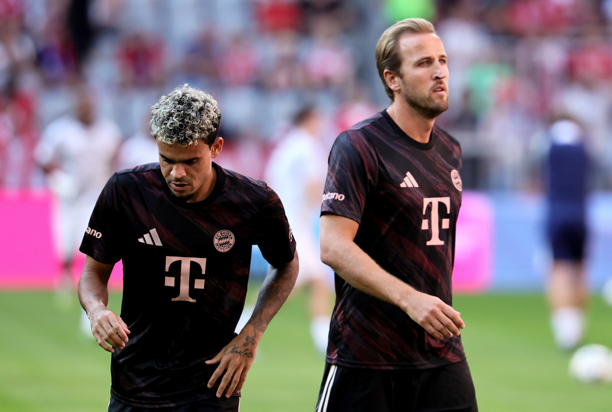 "손흥민은 토트넘의 전설" 영혼의 듀오 해리 케인이 보낸 찬사…"트로피 …