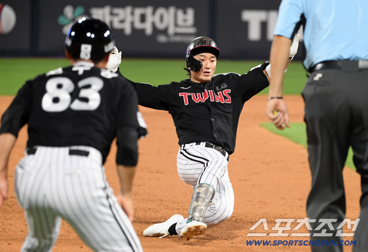 '되는 집안은 달라' 새 외인 투수 7이닝 무실점에 11득점 폭발까지. …