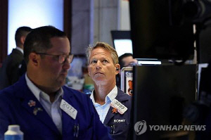 뉴욕증시, 인플레 우려 완화에 1%대↑…S&P 500 최고치 경신