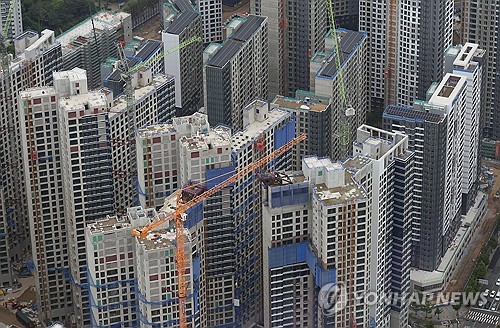8월 아파트 입주전망지수 큰폭 하락…"6·27대책 영향"