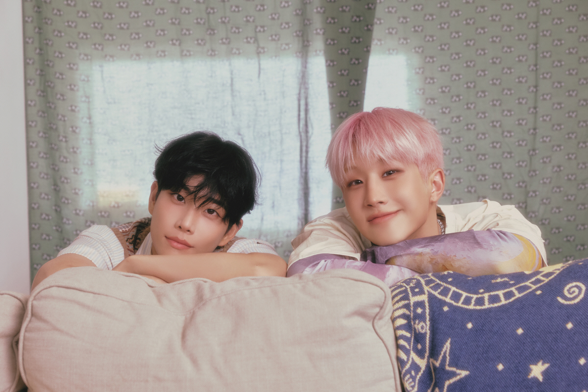 [인터뷰②]아스트로 주니지니 "입대 차은우, 선크림 잘 바르길…차은우가 …