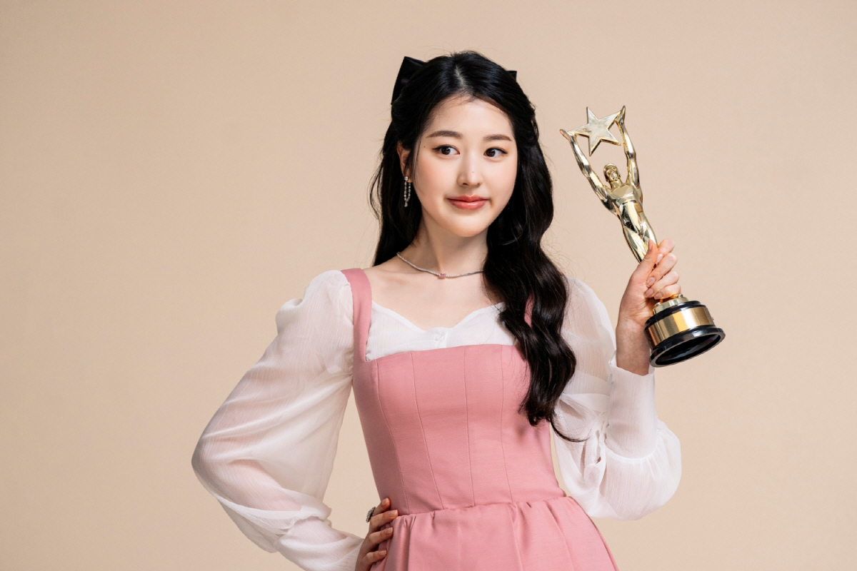 '장원영 언니' 장다아, '국민 여신' 된 근황…우월한 유전자 자랑('금…