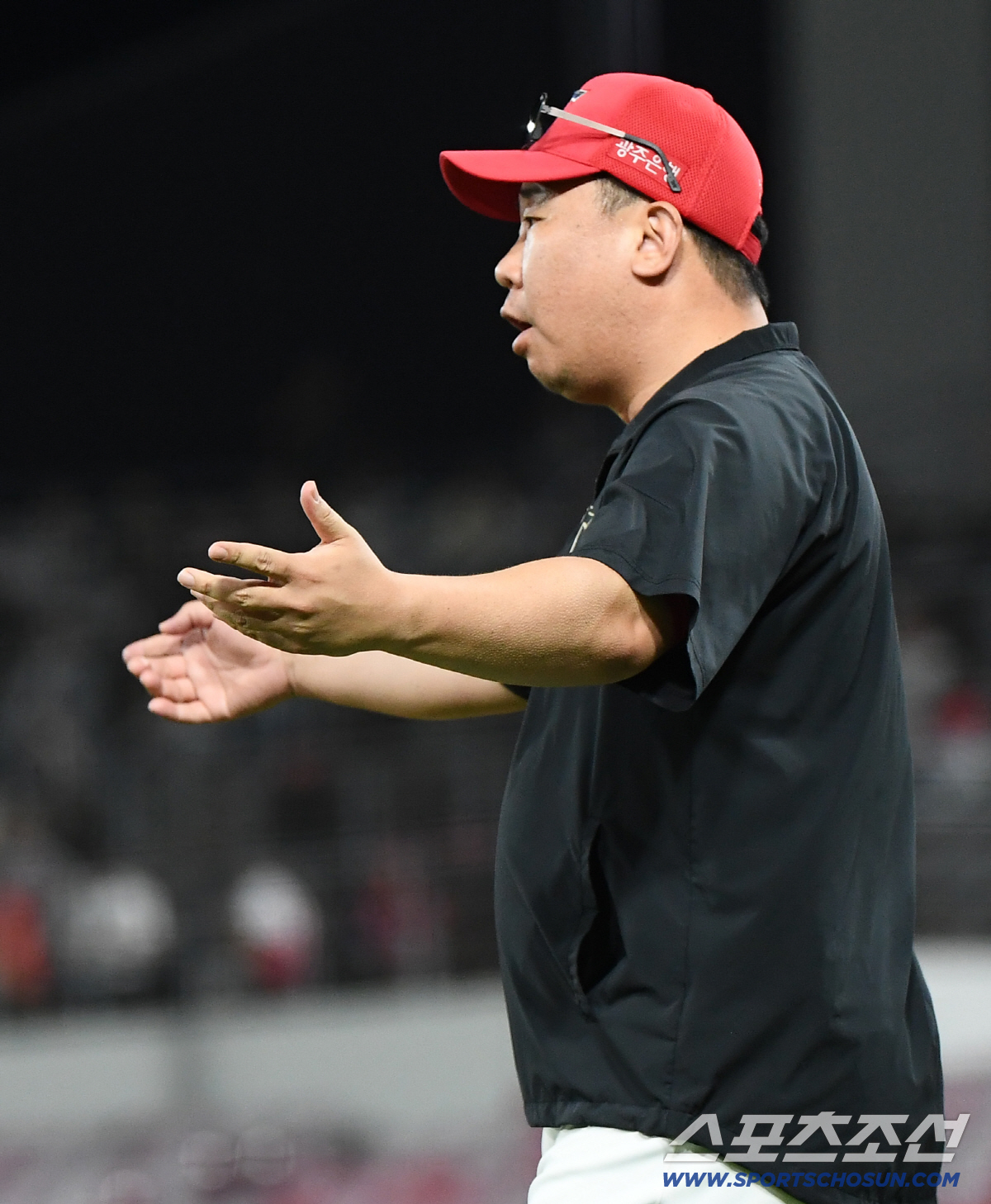 "신문에 안 났어요?" 이제 최형우를 거른다...또또또 부상 이탈로 생존…