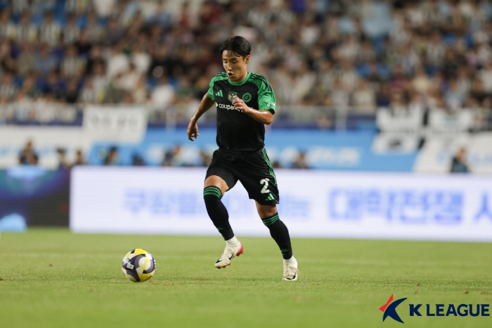 '박태하 감독의 페르소나'→팀 K리그 깜짝스타까지...어정원, 뉴캐슬전이…