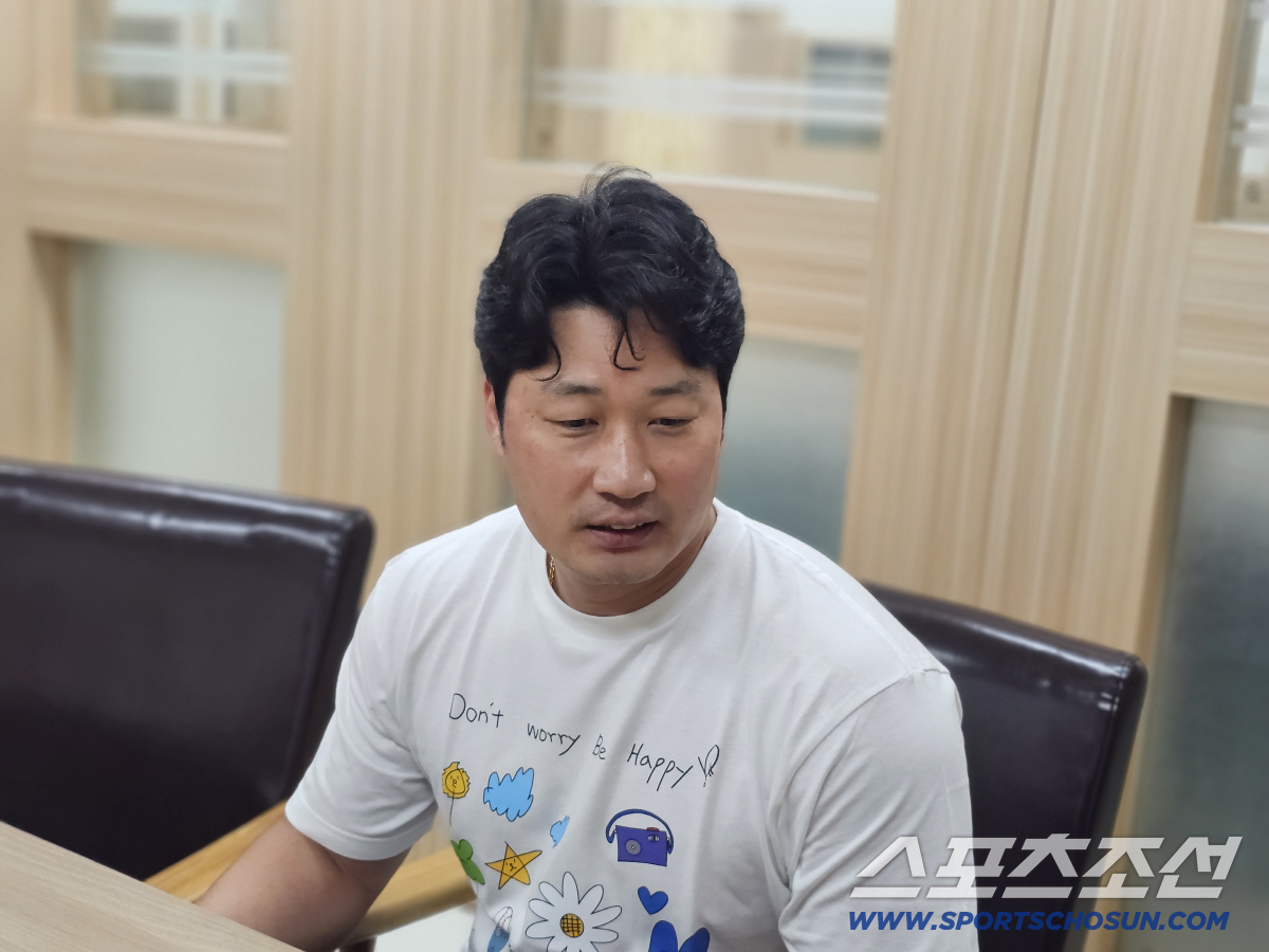"원중아, 해영아, 미안, 너희가 최고 마무리야" 무한 릴레이 은퇴 인터…