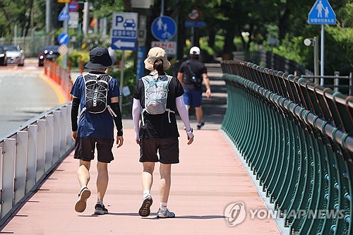 [내일날씨] 광복절 다시 무더위…서울 32도·대구 34도
