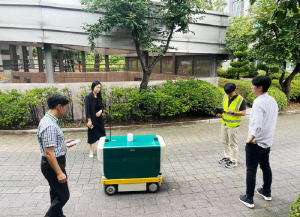 수원시, '지능형 방범·택배 로봇' 서비스 올해 시행