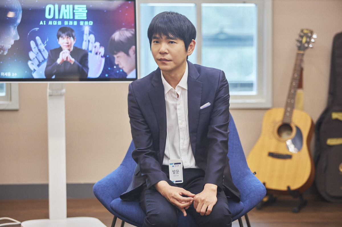 이세돌 '직장인들' 시즌2 출격..‘AI 꺾은 천재’ 코미디 연기 도전[…