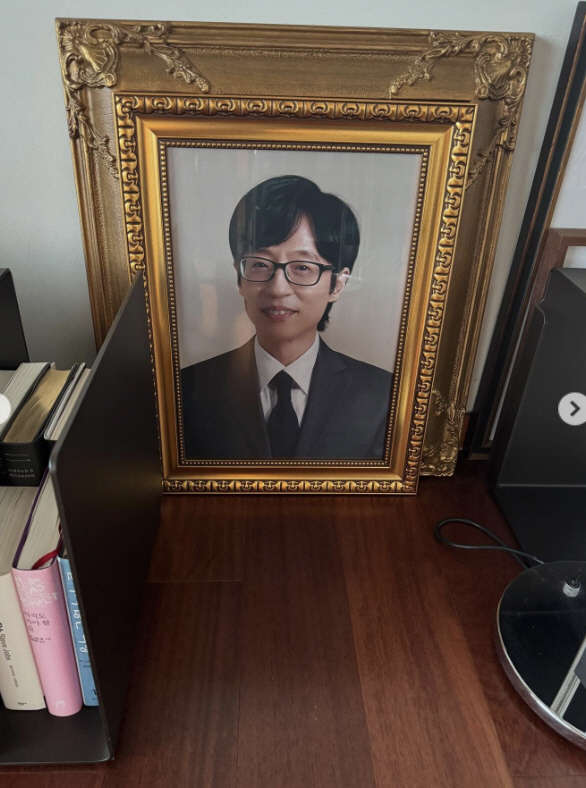 홍진경 '이혼 발표' 후 첫 심경 고백 "목이 메여..유재석 오빠 얼굴 …