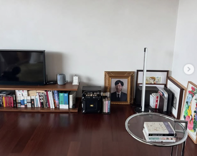 홍진경 '이혼 발표' 후 첫 심경 고백 "목이 메여..유재석 오빠 얼굴 …