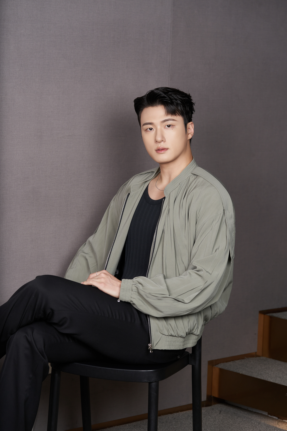 [인터뷰②] '온리 갓' 신승호 "강동원·이진욱에 이어 사제복? 내가 감…