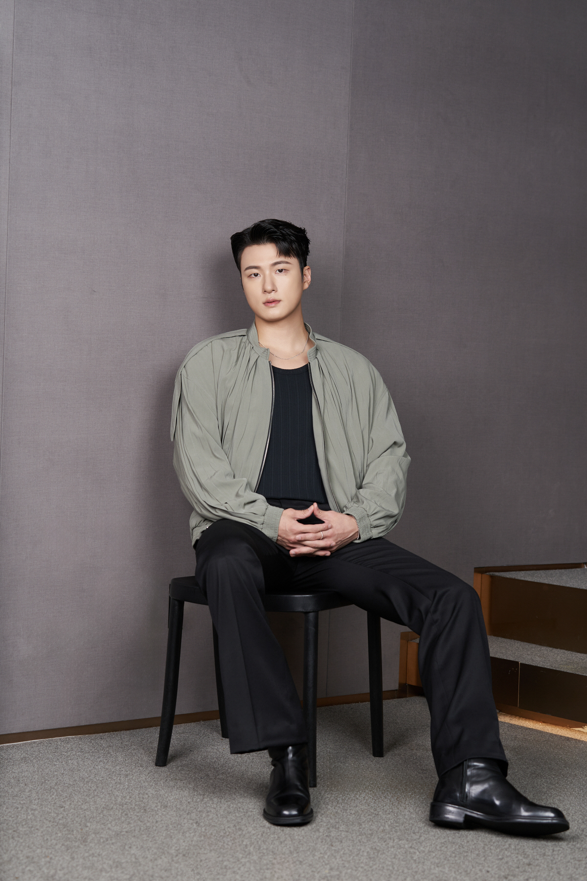 [인터뷰②] '온리 갓' 신승호 "강동원·이진욱에 이어 사제복? 내가 감…