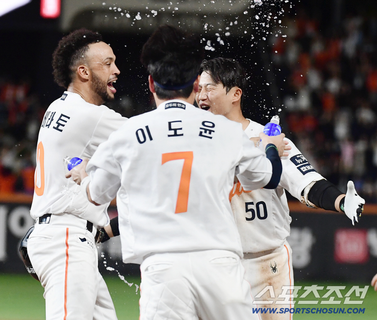 "자기 전에, 출근 전에…" 20도루↑ 성공률 1위, 이런 디테일 있어 …